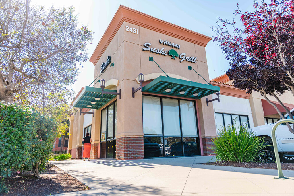 Yanagi Sushi at Santa Maria Commons