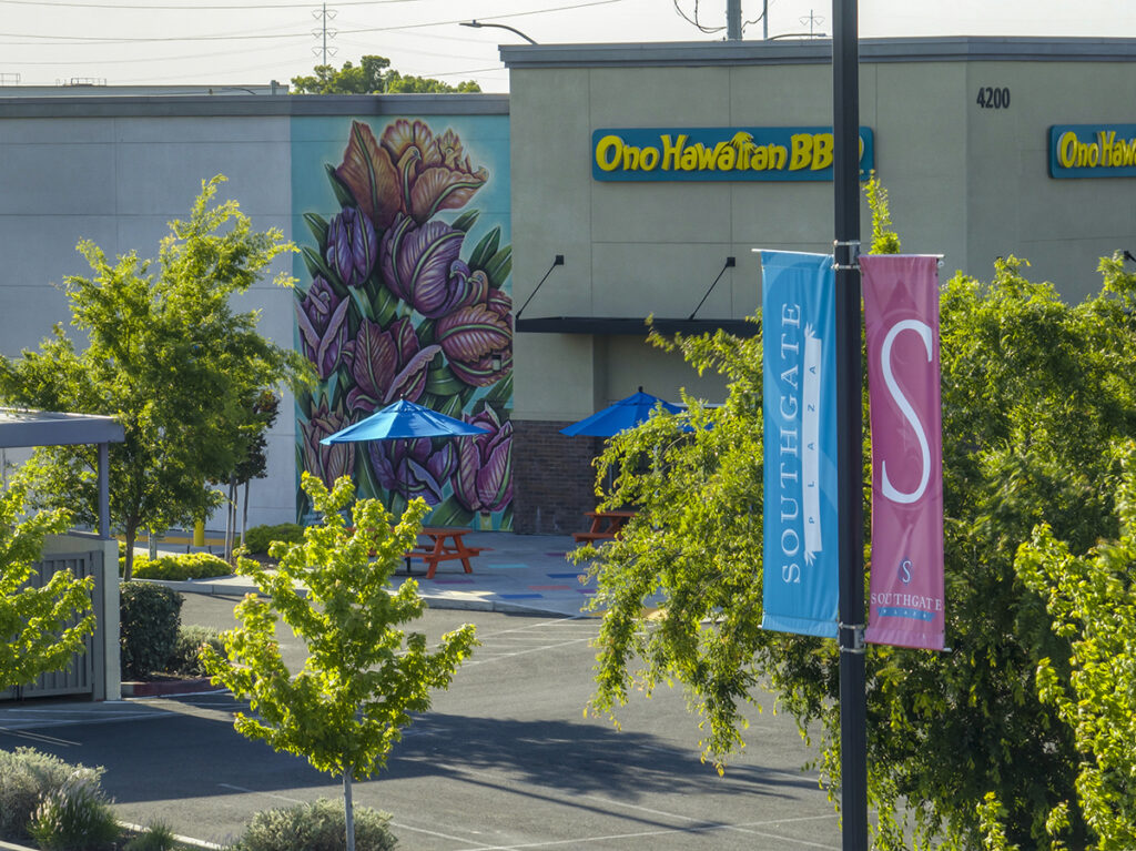 Ono Hawaiian BBQ at Southgate Plaza