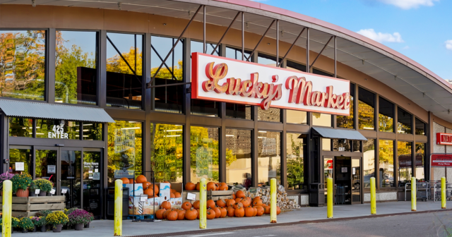 Lucky's Market Store Front