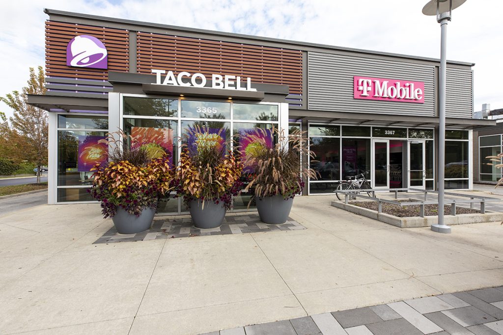 Taco Bell and T-mobile at Lake Meadows